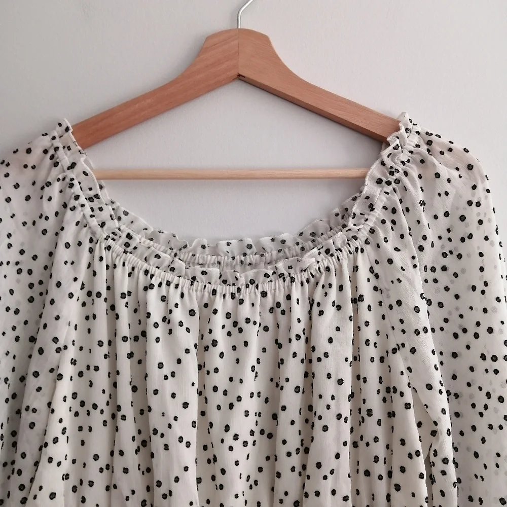 By Anthropologie Lucia Off the Shoulder Smocked Blouse White Polka Dot Large - Picture 5 of 16